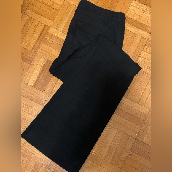 Gap Modern boot dress pants. Size 00R - Picture 2 of 3